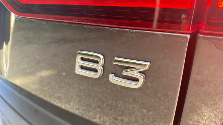 Volvo V60 2.0 B3P R DESIGN 5dr Auto [7 speed] Petrol Estate